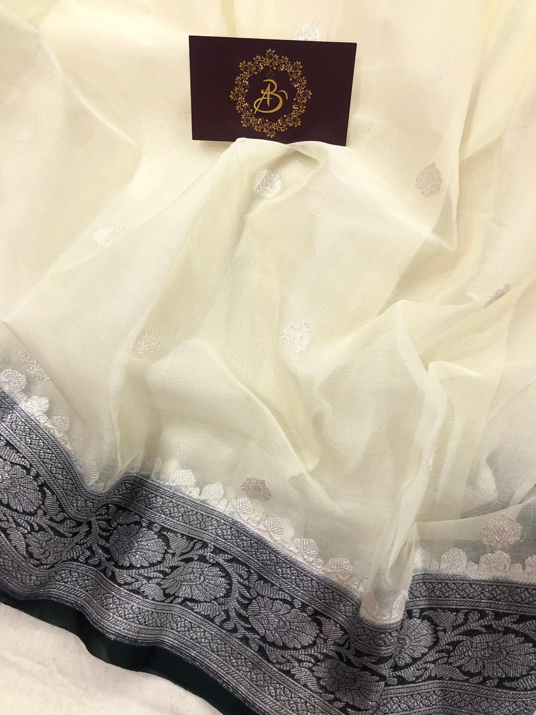 Off White Khaddi Chiffon Banarasi Handloom Saree - Aura Benaras