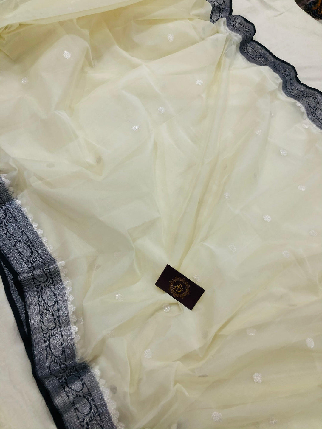 Off White Khaddi Chiffon Banarasi Handloom Saree - Aura Benaras