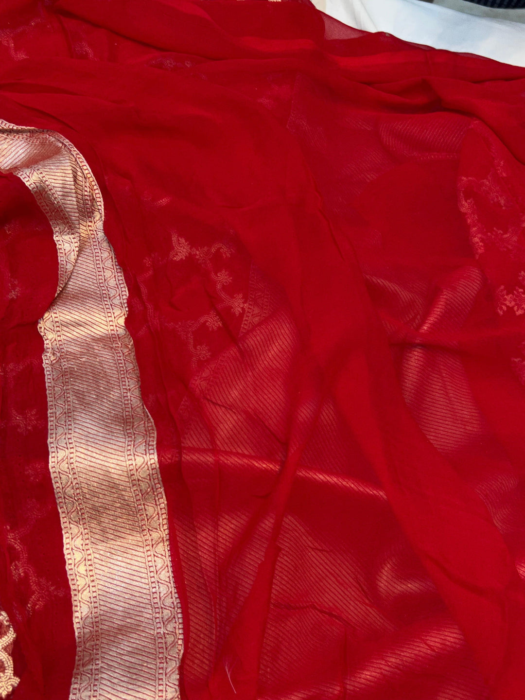 Red Pure Banarasi Khaddi Georgette Saree - Aura Benaras