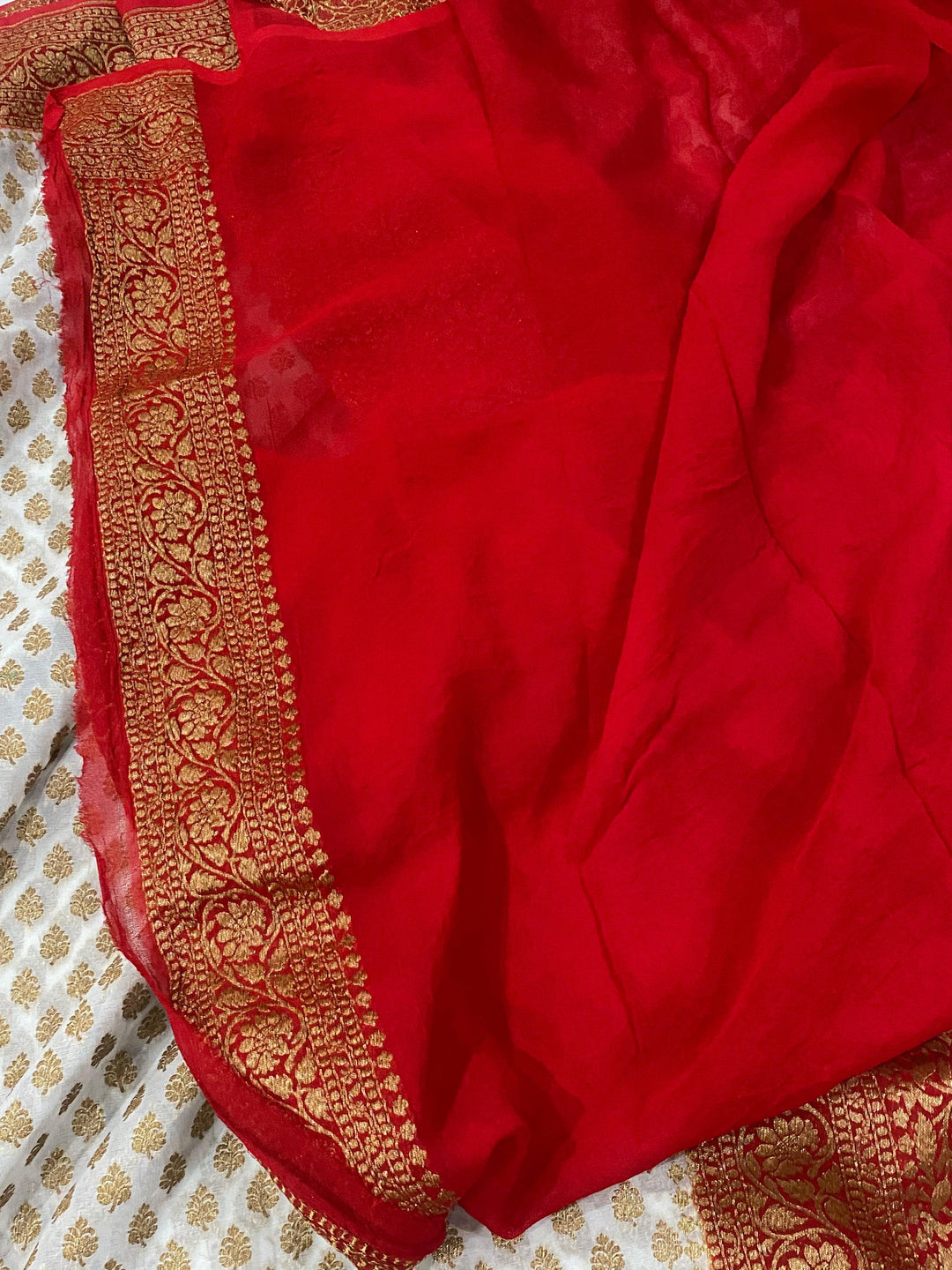 White Pure Banarasi Khaddi Georgette Saree - Aura Benaras