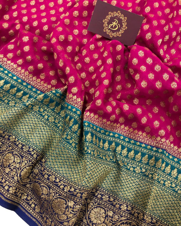Wonderful Magenta Soft Banarasi Silk Saree With Dazzling Blouse Piece –  LajreeDesigner