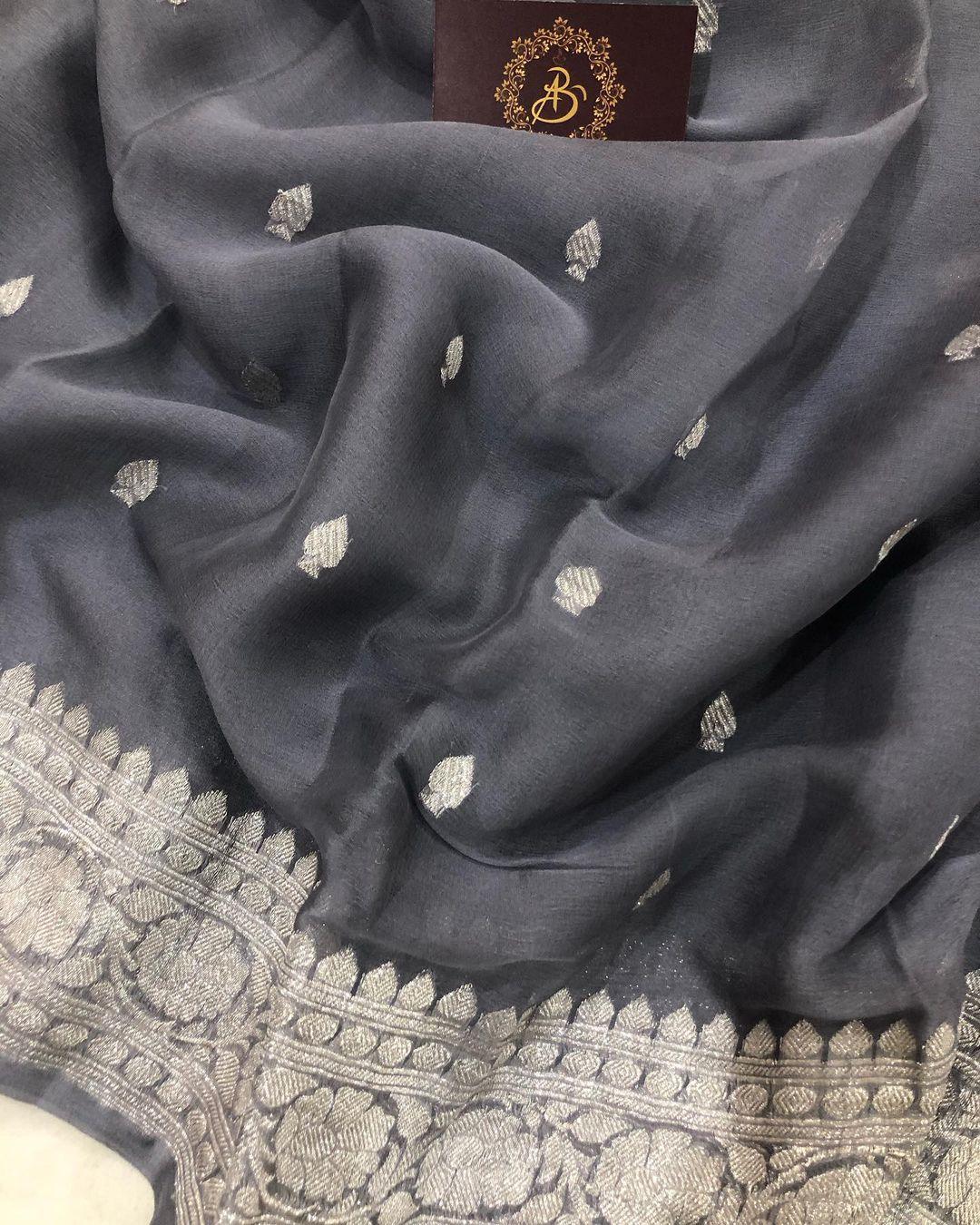 Grey Khaddi Chiffon Banarasi Handloom Saree - Aura Benaras