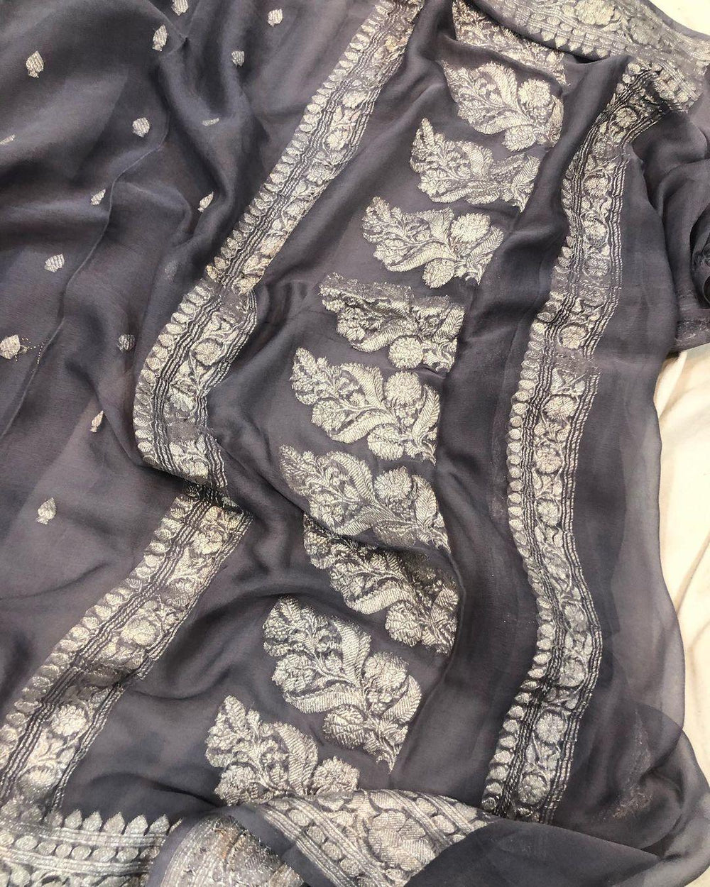 Grey Khaddi Chiffon Banarasi Handloom Saree - Aura Benaras