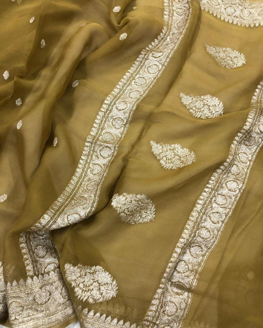 Olive Green Khaddi Chiffon Banarasi Handloom Saree - Aura Benaras