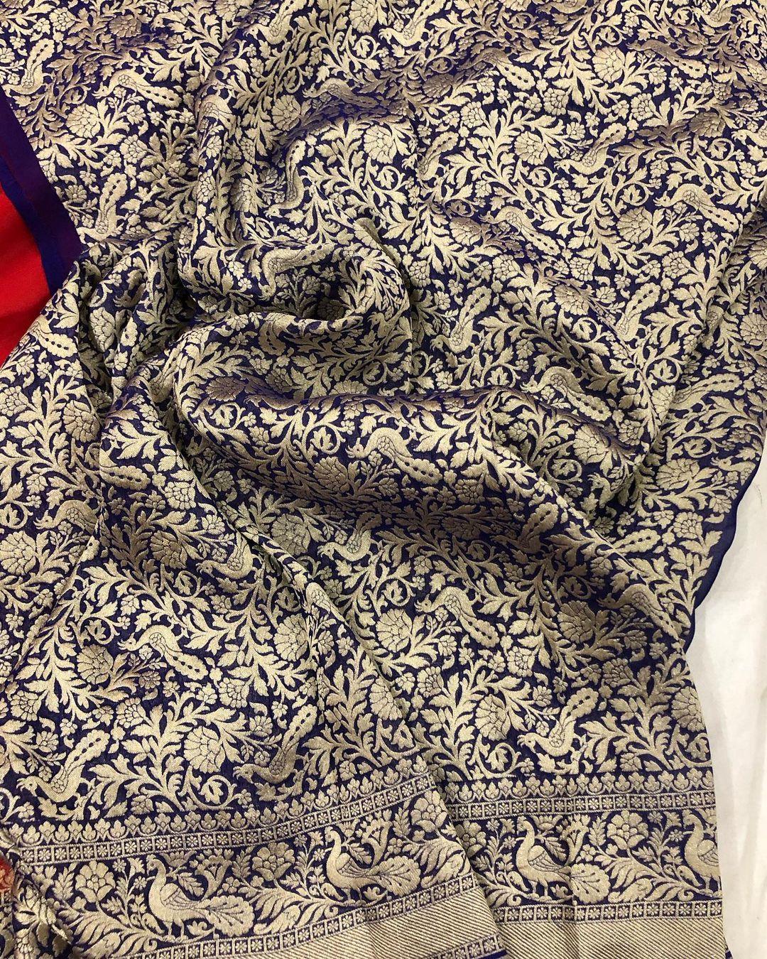 Red Pure Banarasi Khaddi Georgette Saree - Aura Benaras