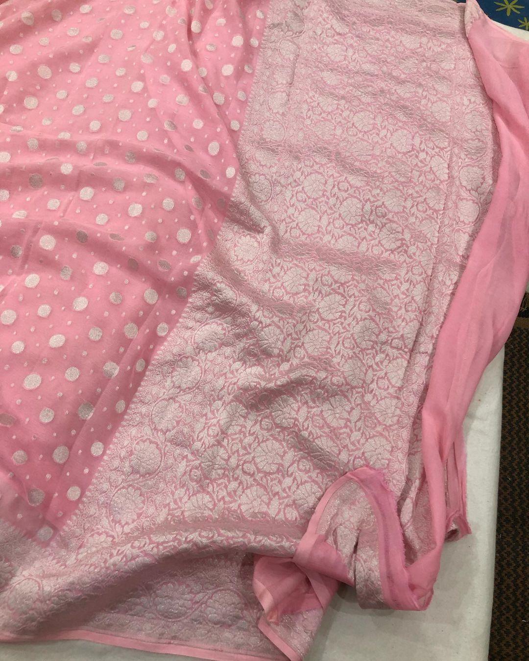 Peachish Pink Banarasi Handloom Pure Khaddi Georgette Silk Saree - Aura Benaras