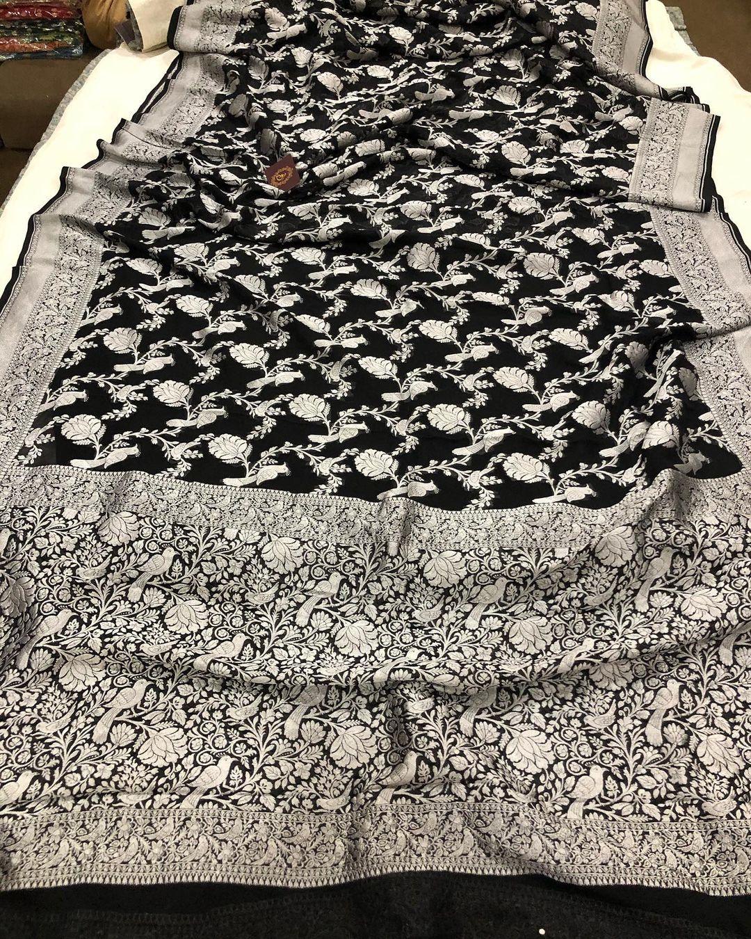 Black Banarasi Handloom Pure Georgette Silk Saree - Aura Benaras