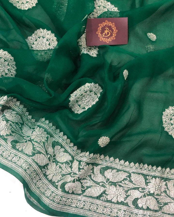 Green Banarasi Handloom Pure Georgette Silk Saree - Aura Benaras