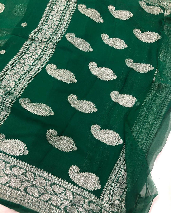 Green Banarasi Handloom Pure Georgette Silk Saree - Aura Benaras