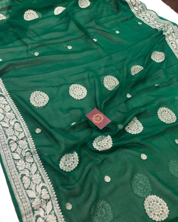 Green Banarasi Handloom Pure Georgette Silk Saree - Aura Benaras