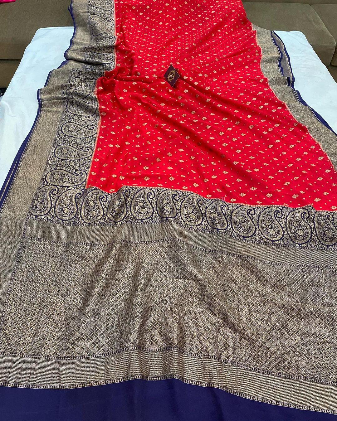 Red Pure Banarasi Khaddi Georgette Saree - Aura Benaras