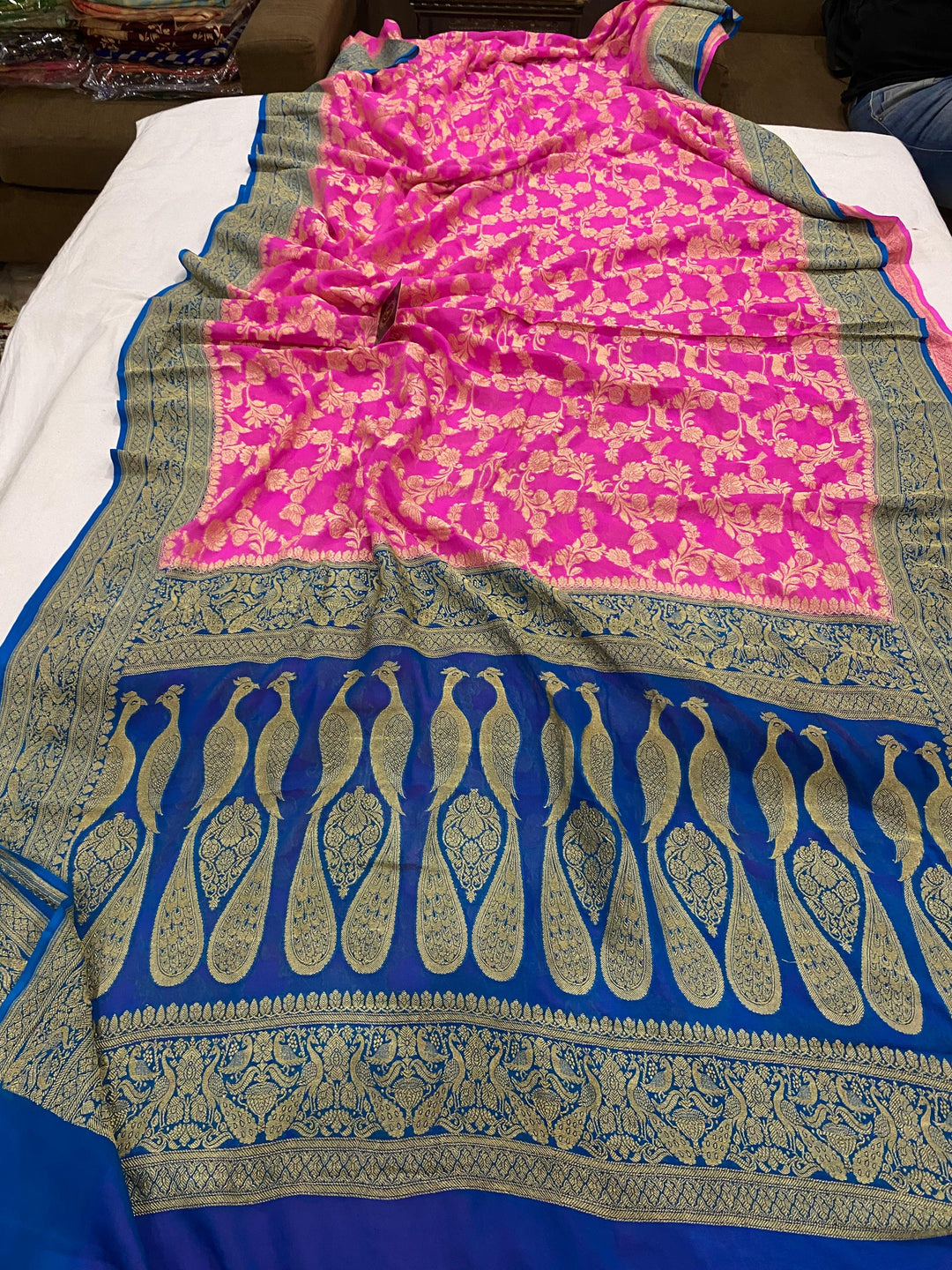 Pink Banarasi Handloom Pure Georgette Silk Saree - Aura Benaras