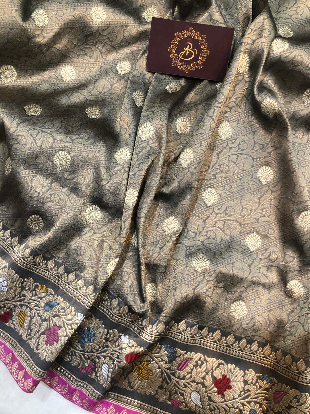 Silver Jamawar Banarasi Handloom Katan Silk Saree - Aura Benaras