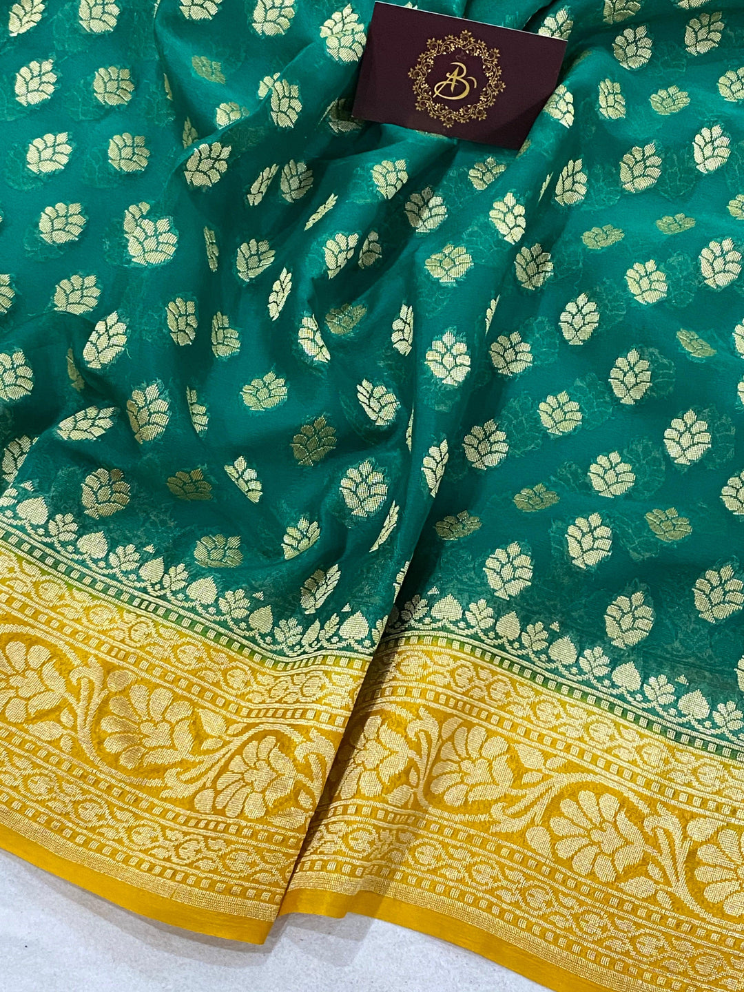 Rama Green Banarasi Handloom Pure Georgette Silk Saree - Aura Benaras