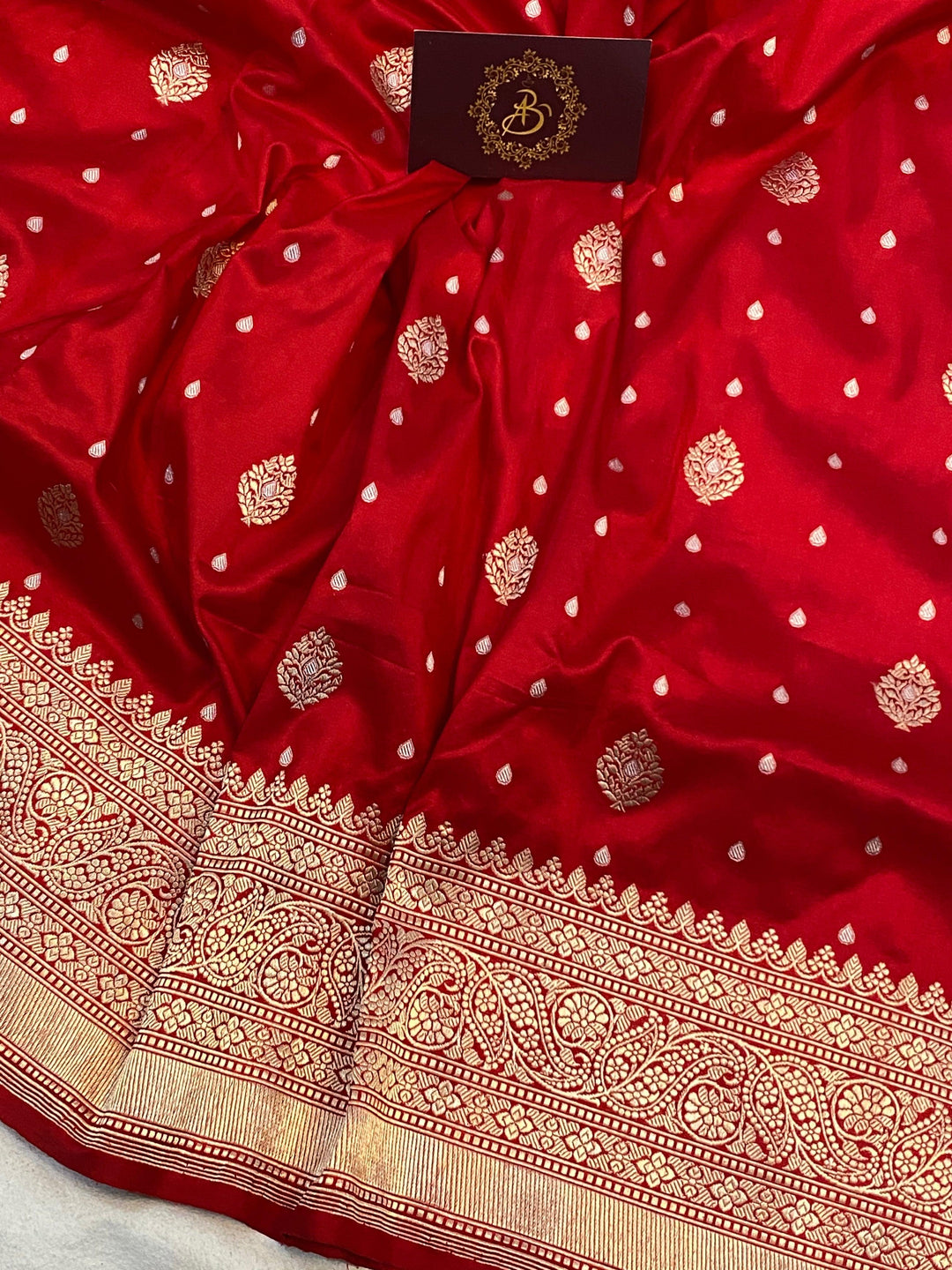 Red Pure Banarasi Handloom Katan Silk Saree - Aura Benaras